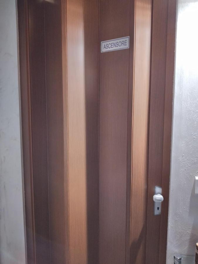 La Casina Apartment ฟรานกาวิลลา ฟอนตานา ภายนอก รูปภาพ